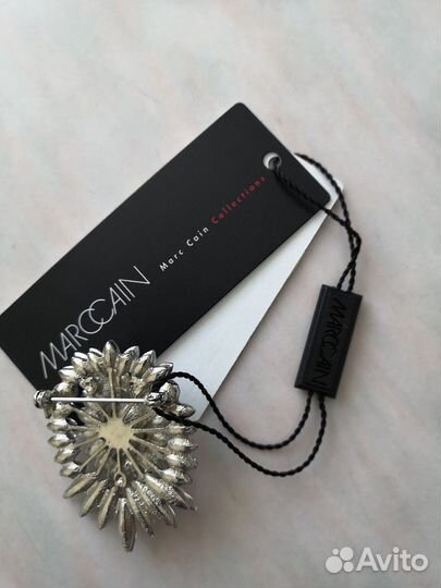 Брошь от marccain