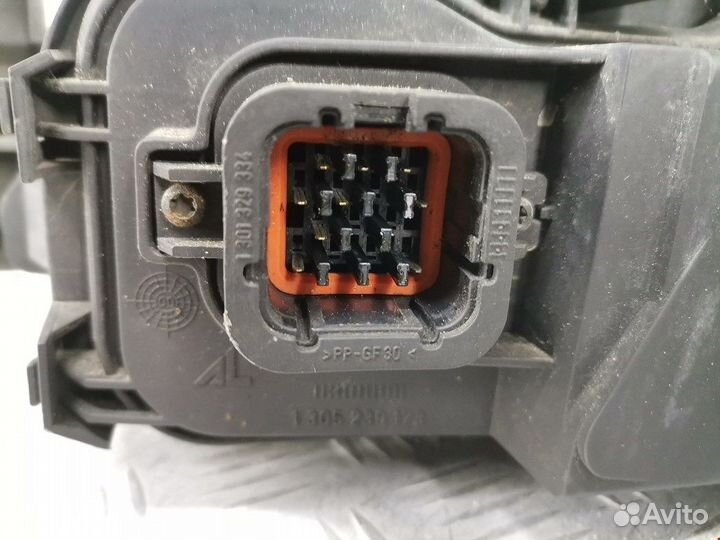 Фара передняя для Ford Mondeo 3 1S7113005UC