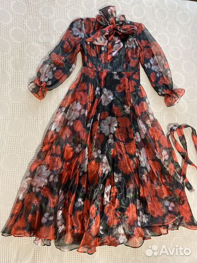 Платье органза на подкладе