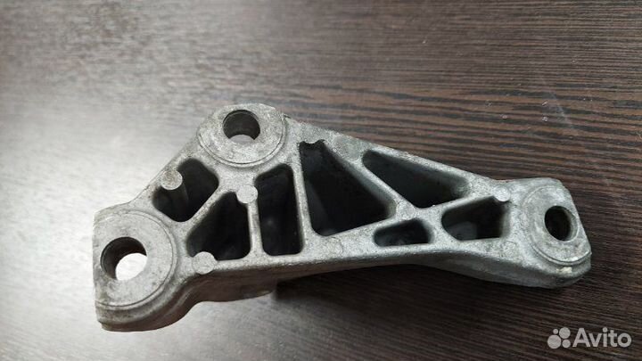 Кронштейн тнвд Bmw X3 2.0D E83 N47 2009