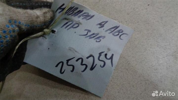 Датчик ABS задний правый Nissan Navara D40 2004-2