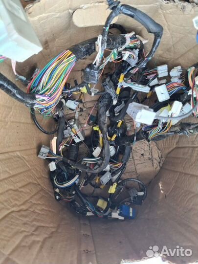Проводка салона Toyota Corolla E150 1.6 1ZR-FE
