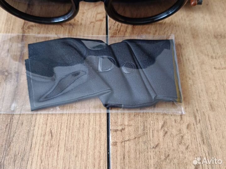 Солнцезащитные очки новые Dior