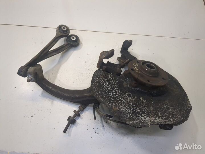 Ступица (кулак, цапфа) Audi A5 (8T), 2010