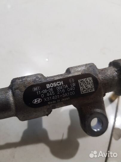 Топливная рампа левая (Kia Mohave)