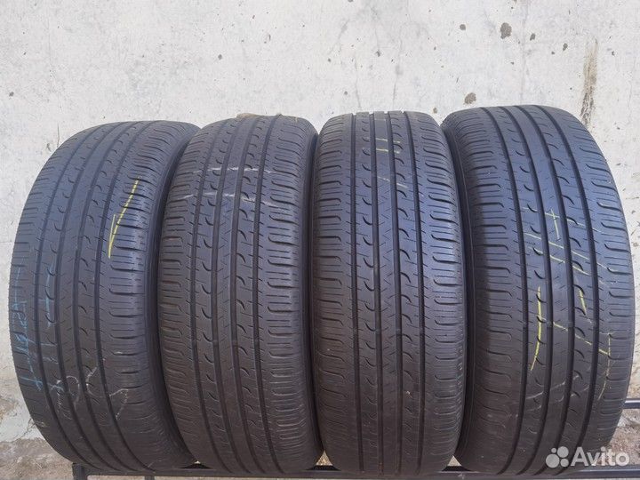 Goodyear EfficientGrip SUV 225/55 R19 99V