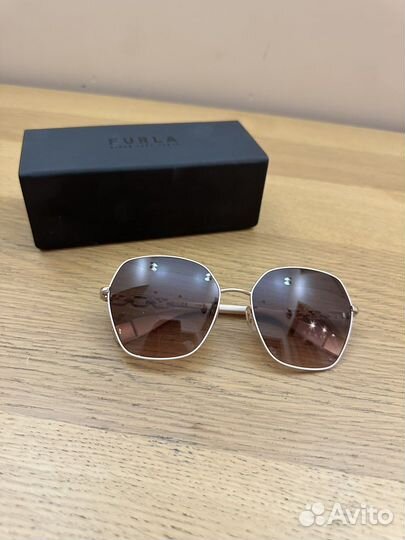Солнцезащитные очки furla женские