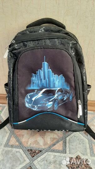 Школьный рюкзак для мальчика новый