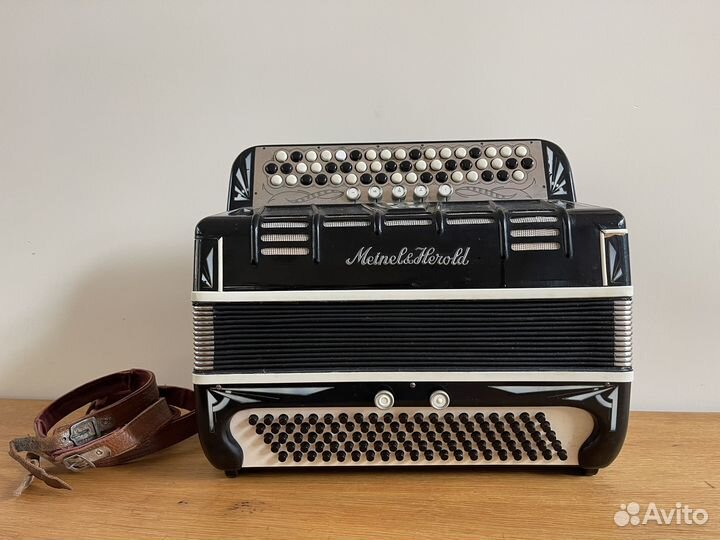 Баян Meinel&Herold, пюпитр könig&meyer