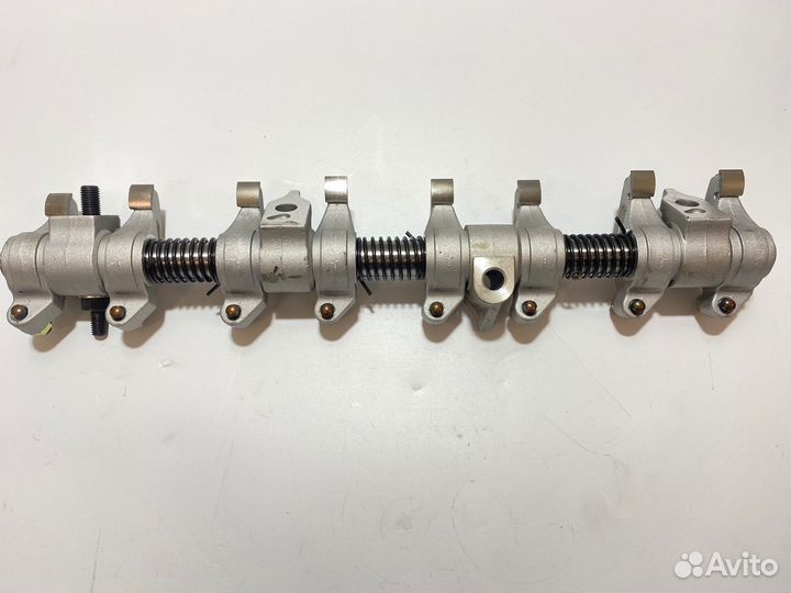 Ось коромысел в сборе 4DA1