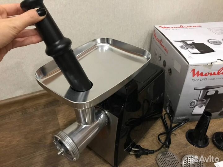 Мясорубка электрическая Moulinex новая