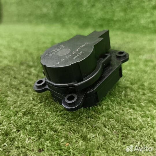 Моторчик заслонки печки Opel Astra J GTC 2013