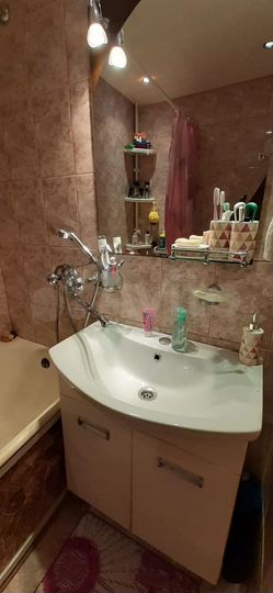 2-к. квартира, 50 м², 3/5 эт.