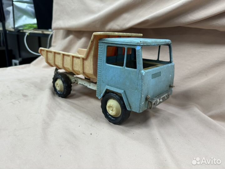 Грузовик самосвал игрушка СССР пластик металл