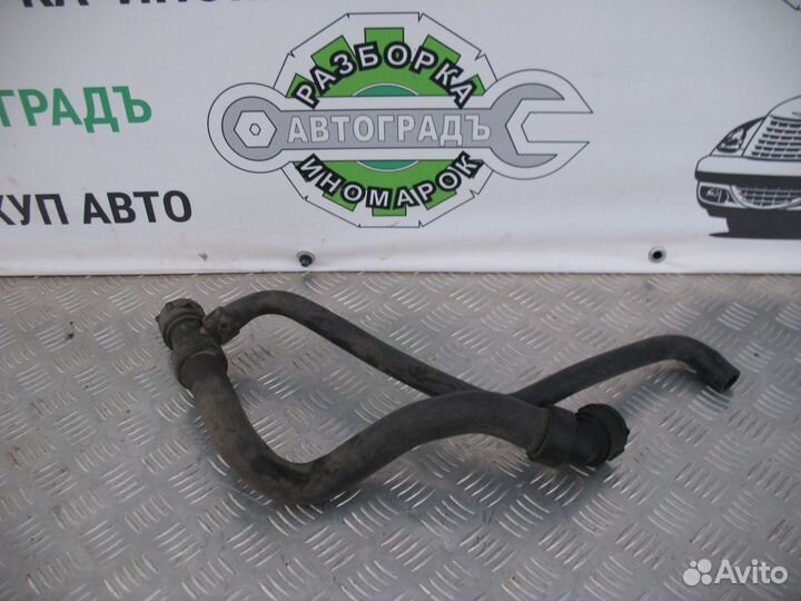 Патрубок радиатора Volkswagen Passat B5 1.6