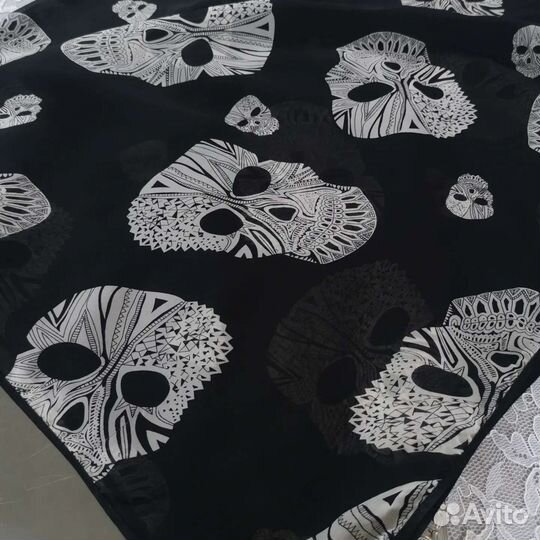 Платок большой Skull принт