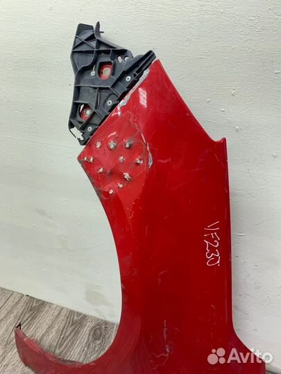 Крыло переднее левое Opel Astra J хетчбэк 5-ти дв