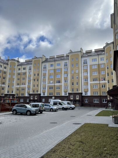3-к. квартира, 106 м², 1/7 эт.