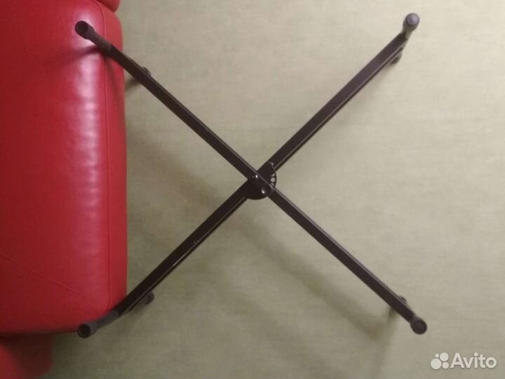 Стойка металлическая складная для клавишных