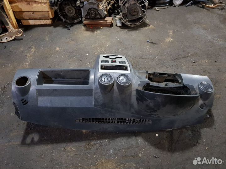 Торпедо Renault Logan 2007 1.4 МКПП