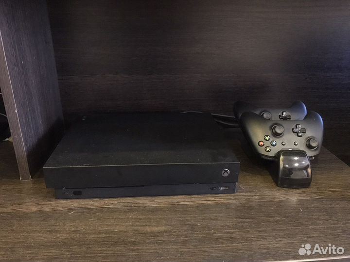 Игровая приставка xbox one x