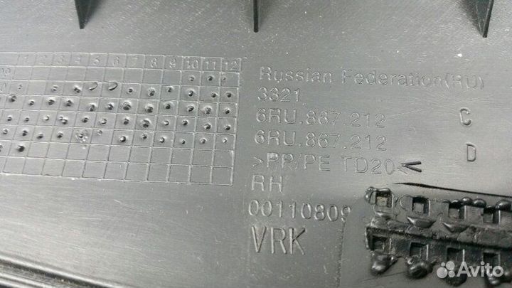 Обшивка двери задняя правая Volkswagen Polo 612