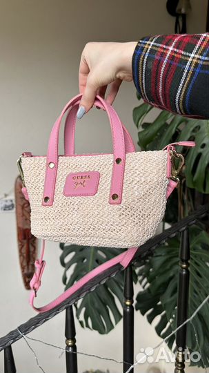 Сумка guess плетеная корзина розовая оригинал