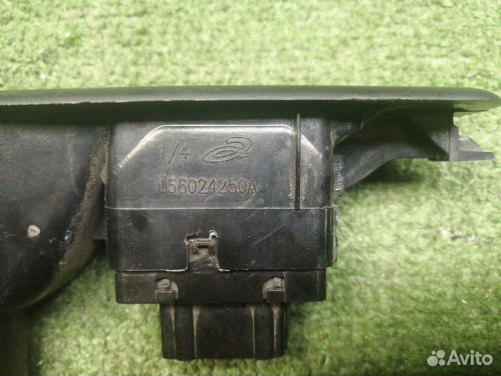 Кнопка стеклоподъемника задняя левая Renault Megan