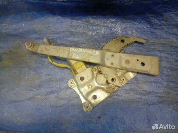 Стеклоподъёмник Mazda Demio DW3W