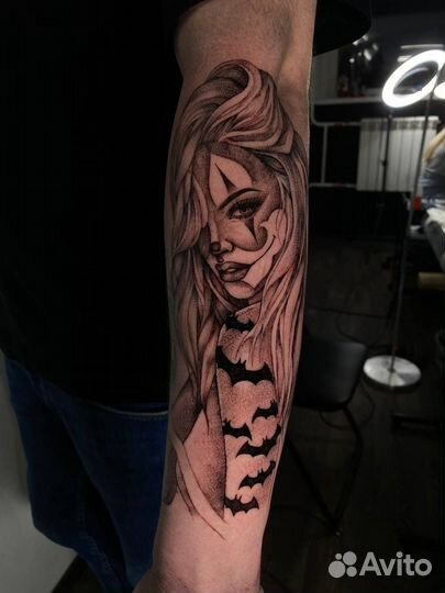 Модель на тату за расходники