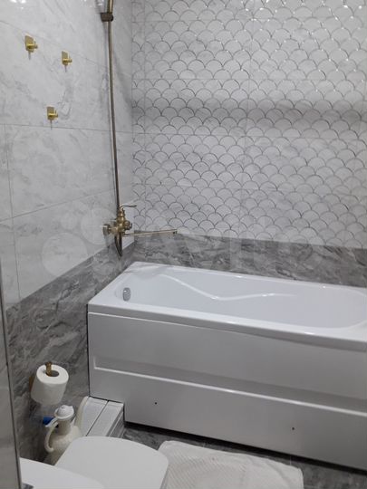 2-к. квартира, 80 м², 5/13 эт.