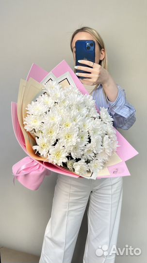 Белоснежные хризантемы