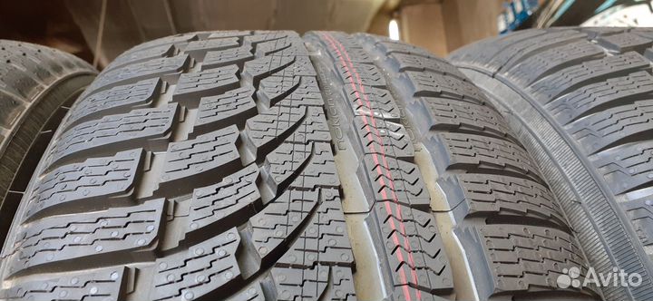 Nokian Tyres WR A4 235/50 R18