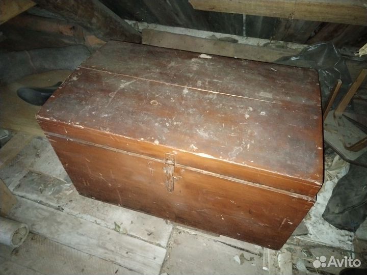 Сундук деревянный старинный большой