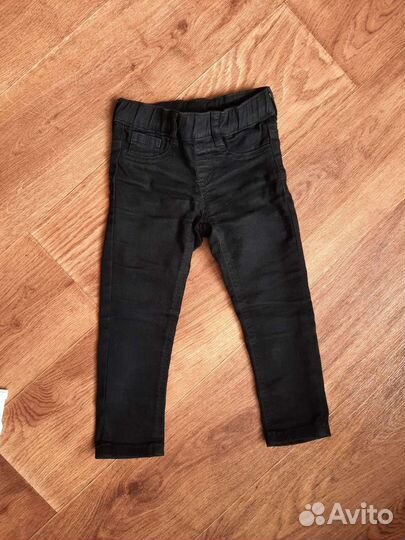 Рубашка и джинсы