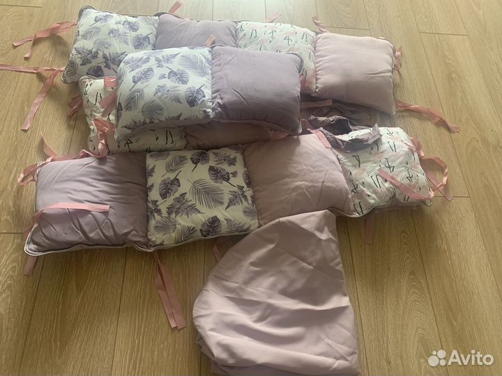 Бортики в детскую кроватку для девочки