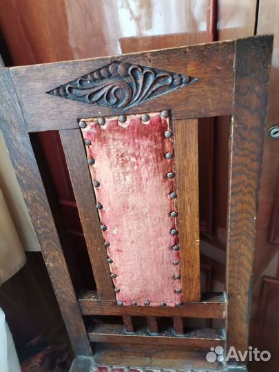 Стул деревянный старинный