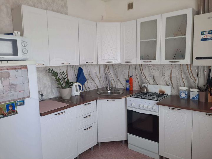 1-к. квартира, 37 м², 3/3 эт.