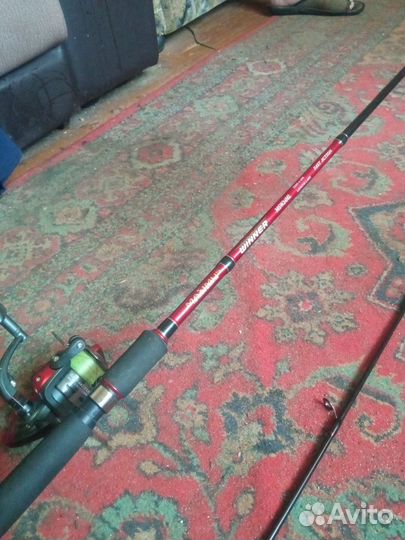 Продам спининг с катушкой и плетëнкой