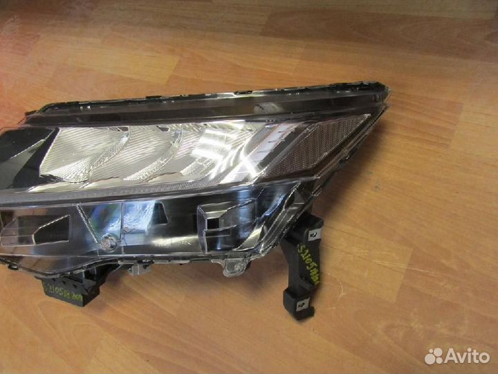 Фара левая Mitsubishi ASX