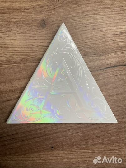 Пaлeткa хайлайтepoв теней Каt Vоn D Alchemist