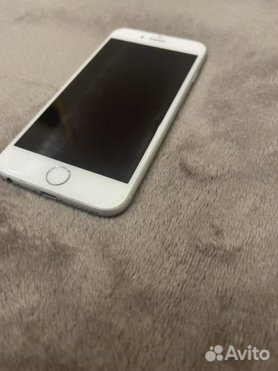 Телефон iPhone 6 на 64 gb