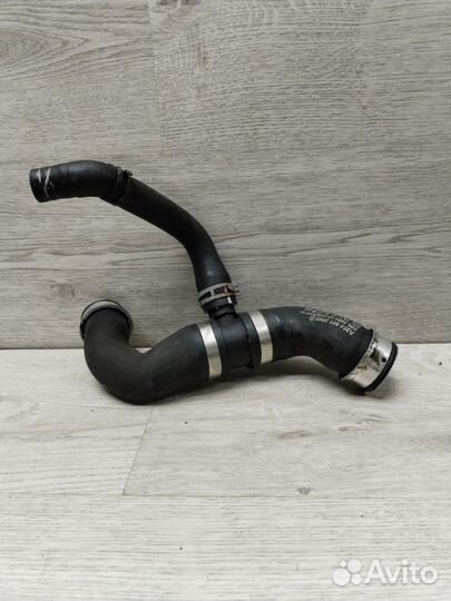 Патрубок радиатора правый Mercedes C-Class W204