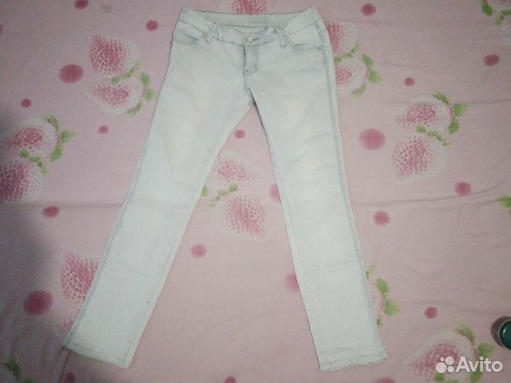 Джинсы 27р