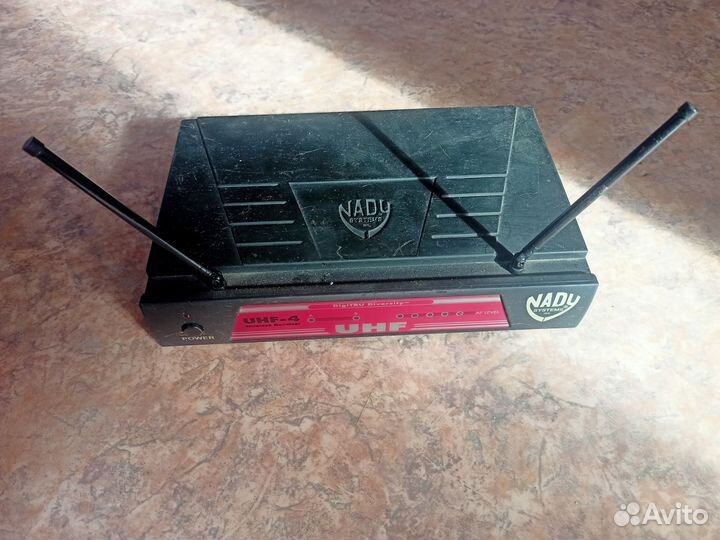 Микрофонный усилитель Nady UHF 4