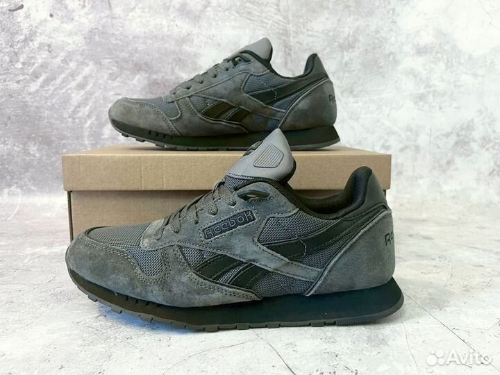 Кроссовки Reebok надежные