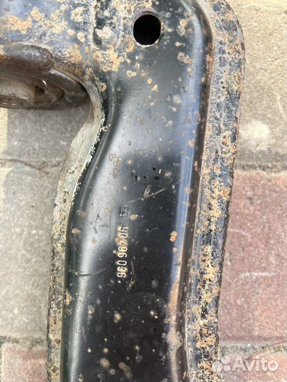 Рычаг правый Opel Astra H