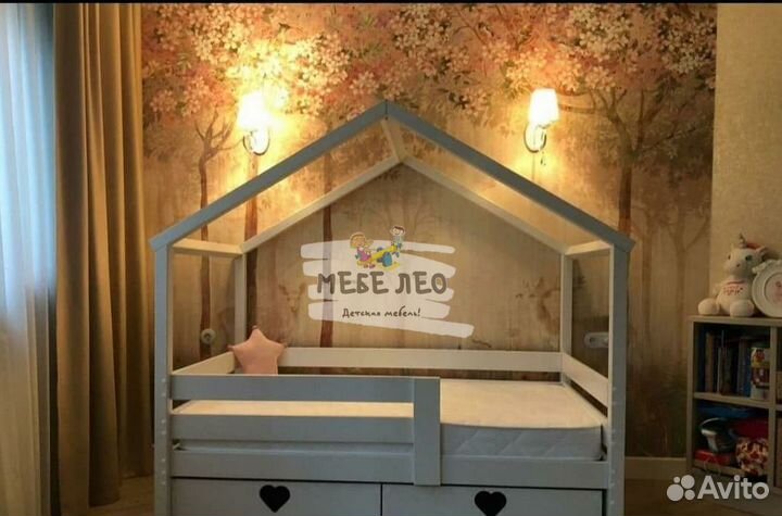 Кровать домик