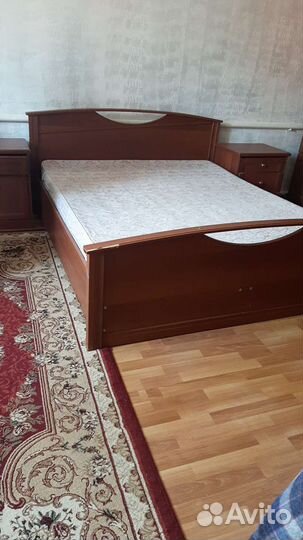 Спальный гарнитур бу