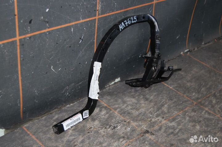 Петля крышки багажника правая - Toyota Camry V70